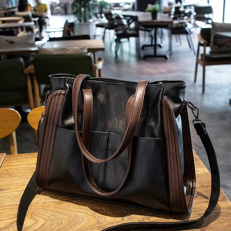 Holiday Outfit Hobo Bag