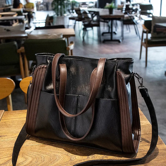 Holiday Outfit Hobo Bag